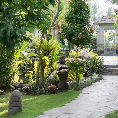 Radha Phala Resort y Spa Ubud Exterior foto